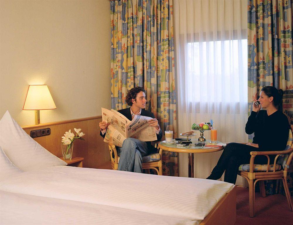 Stadt-Gut-Hotel Filderhotel اوستفيلدن المظهر الخارجي الصورة