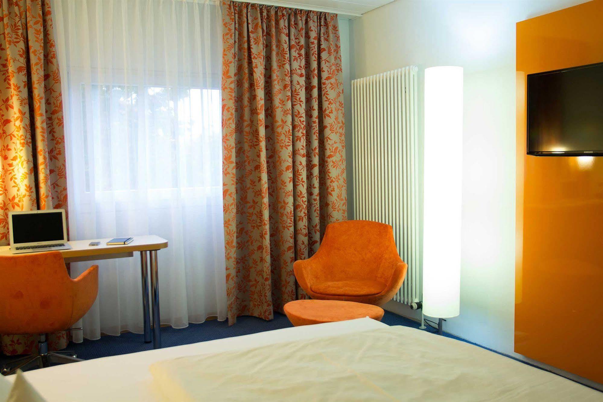 Stadt-Gut-Hotel Filderhotel اوستفيلدن المظهر الخارجي الصورة