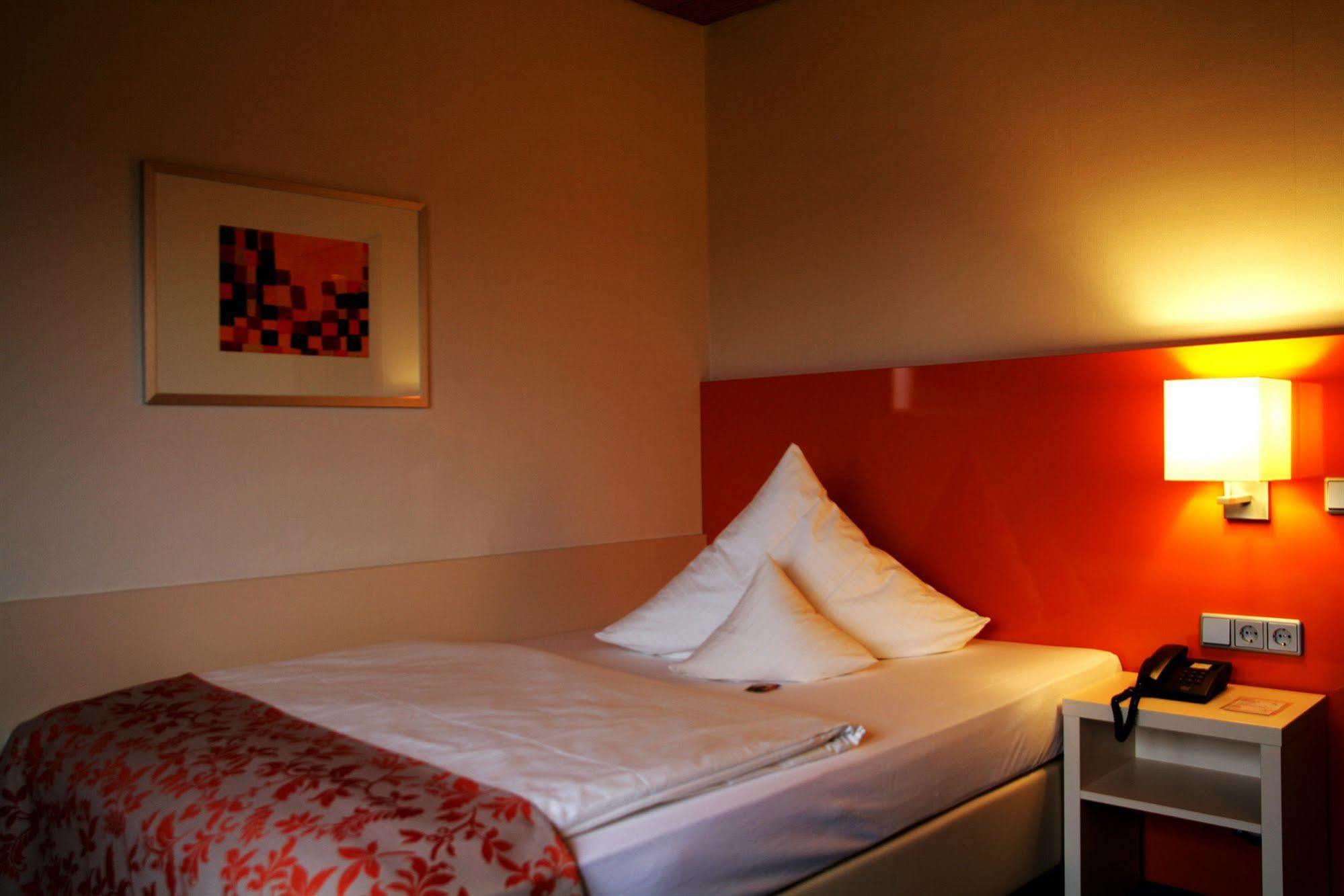 Stadt-Gut-Hotel Filderhotel اوستفيلدن المظهر الخارجي الصورة